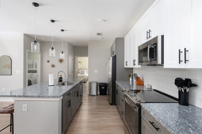 Photo - 110 Addison Rd Unit SI ID1223268P