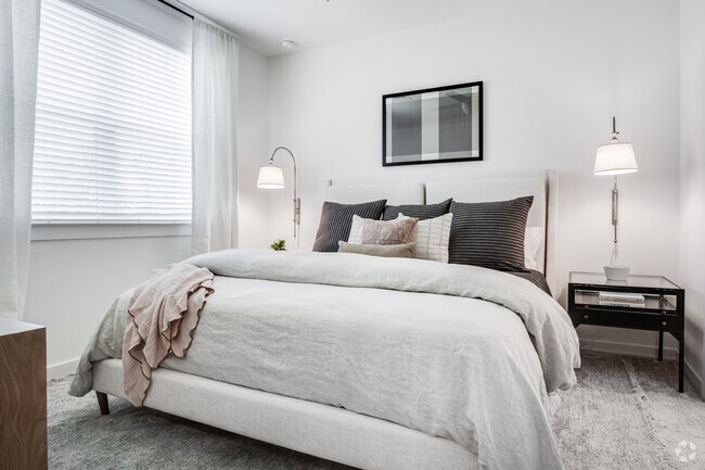 2BR, 2BA - 1108SF - Spectra Parks