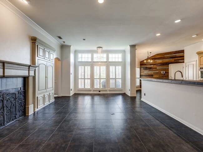 Photo - 4684 Old Pond Dr