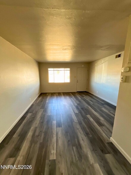 Photo - 2390 Nelson Way