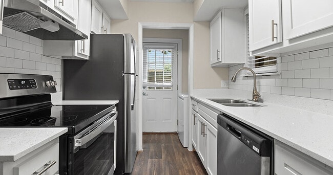 Building Photo - The Gallery Apartment Homes