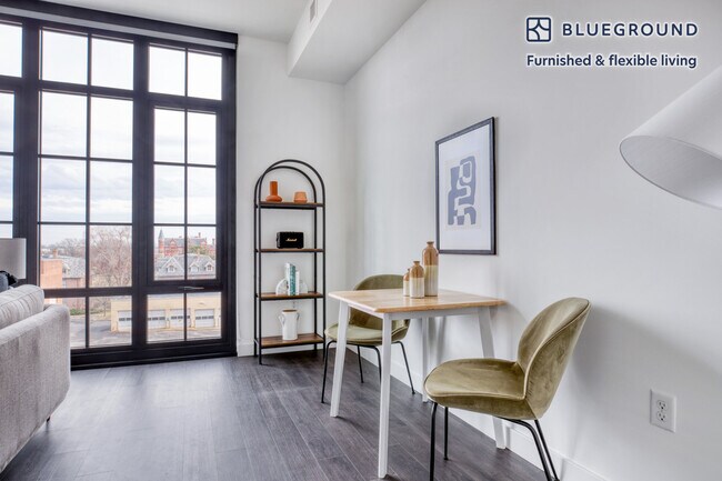 Photo - 550 Morse St NE Unit SI FL4-ID637