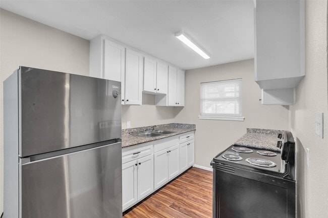 Photo - 4706 Yellowstone Blvd Unit 4