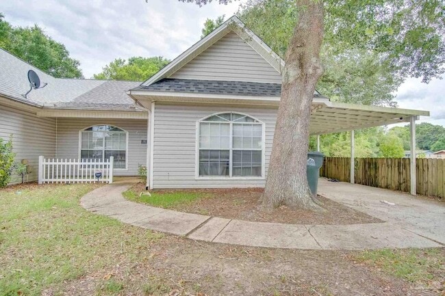 Photo - 2707 Tupelo Ave