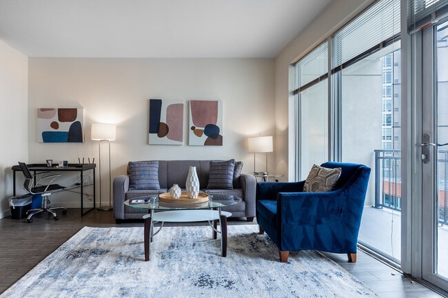 Photo - 301 Commons Park S Unit SI FL6-ID1050413P