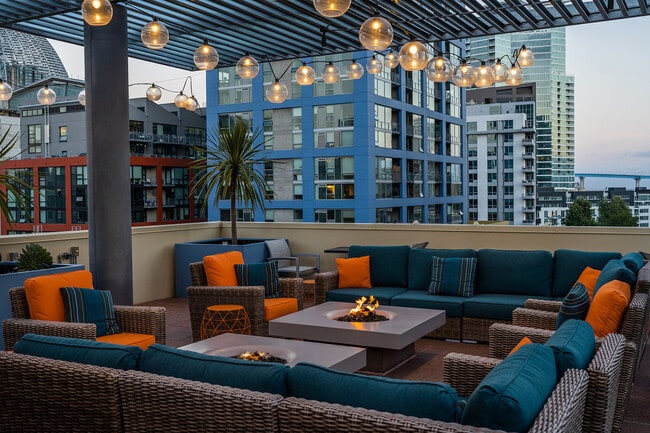 Building Photo - Urbana Rental Flats