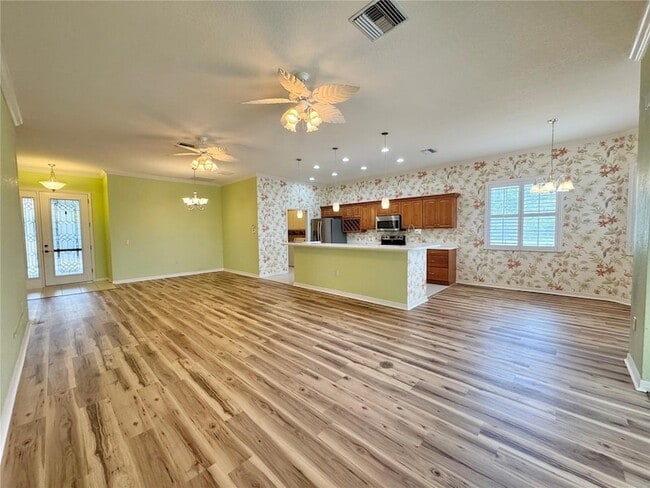 Photo - 2595 Salzburg Loop