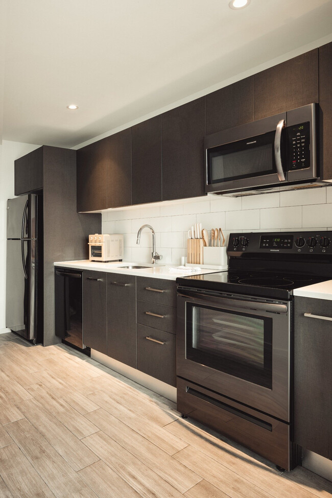 Photo - 221 SW 1st Ave Unit ID1023627P