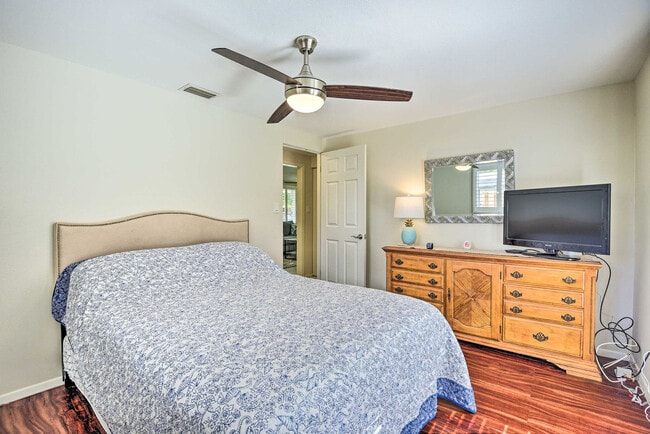 Photo - 301 Grove St Unit SI ID1603895P