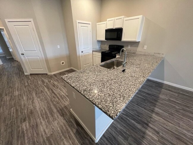 Photo - 2125 N Texas Ave Unit B