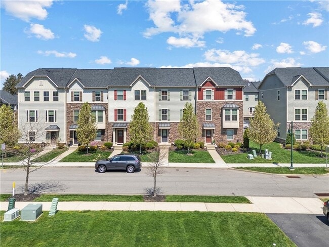 Building Photo - 410 Fairmont Dr