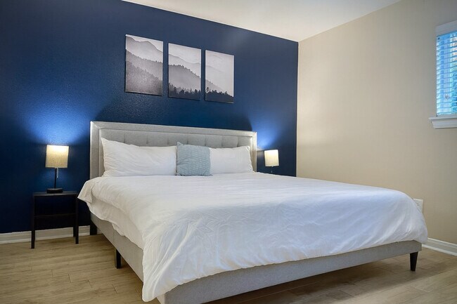Photo - 1001 Pinemont Dr Unit SI ID1579160P