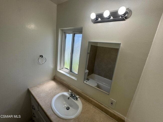 Photo - 13507 Victory Blvd Unit 5