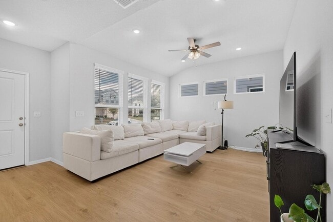 Photo - 6317 Marsh Ln
