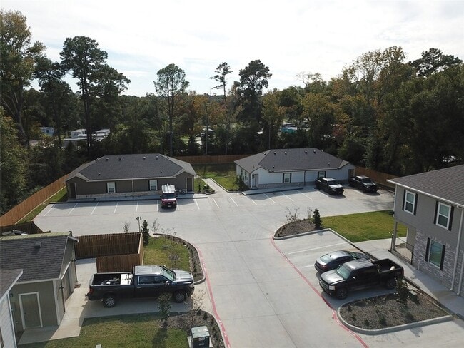 Photo - 615 Hayman St