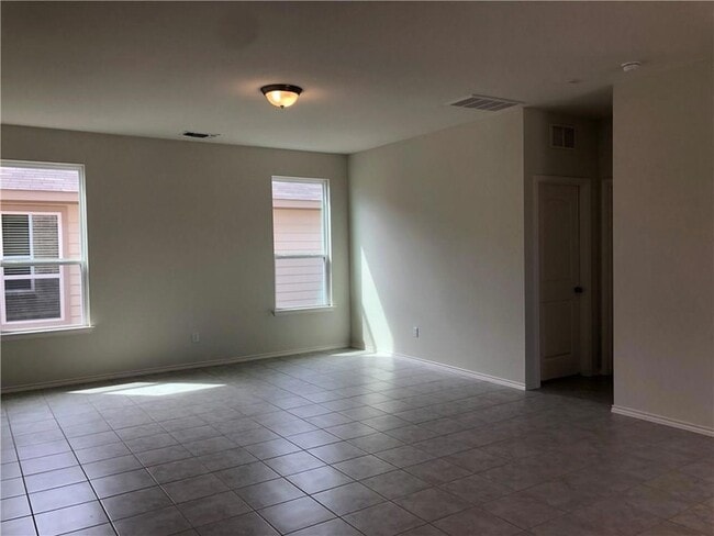 Photo - 108 Yellowbark St