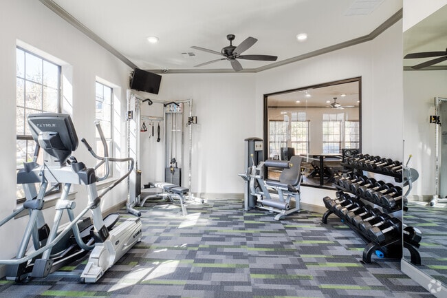 Fitness Center - Hudson Trails Apartments