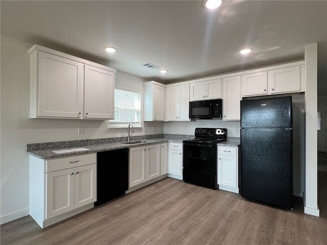 Photo - 609 NW 69th Ave