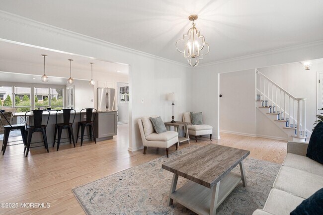 Photo - 1204 Holly Pl