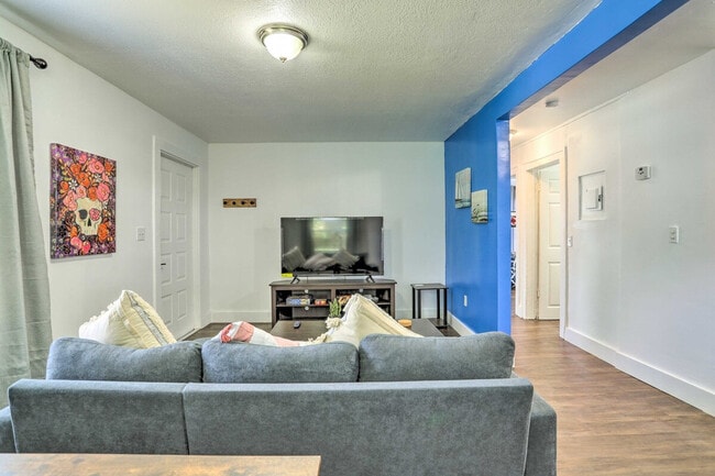 Photo - 1920 NW 47th St Unit SI ID1306952P