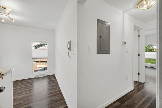 Photo - 204 Brown St Unit 2