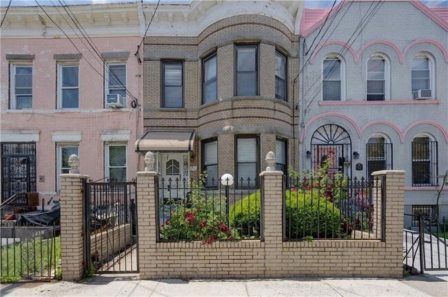 Building Photo - 414 Miller Ave Unit 2