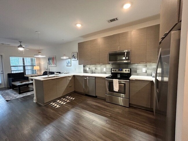 Photo - 455 Legends Pl Unit ID1332024P