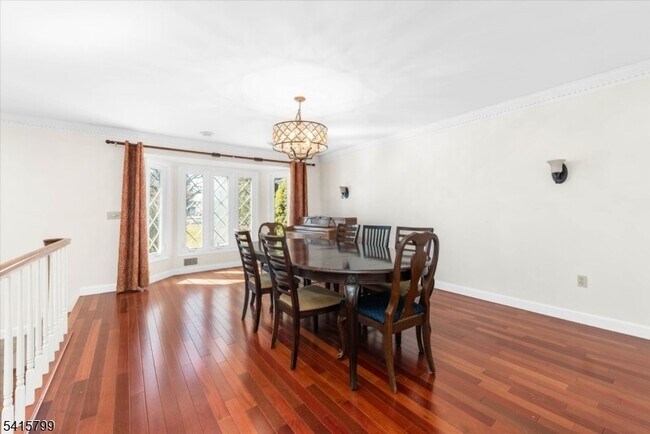 Photo - 300 Old York Rd