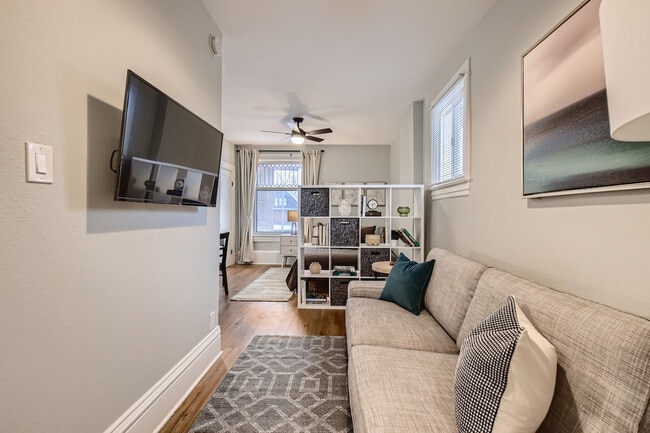 Photo - 1240 York St Unit SI ID1026269P