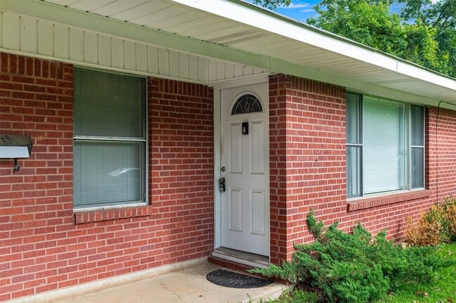 Photo - 2501 Rosedale Pl