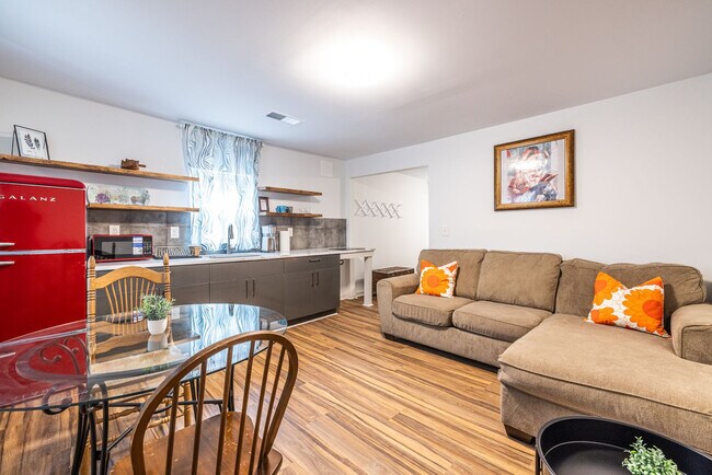 Building Photo - 4240 Welcome All Terrace Unit ID1261328P