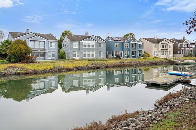 Photo - 142 Monaco Dr