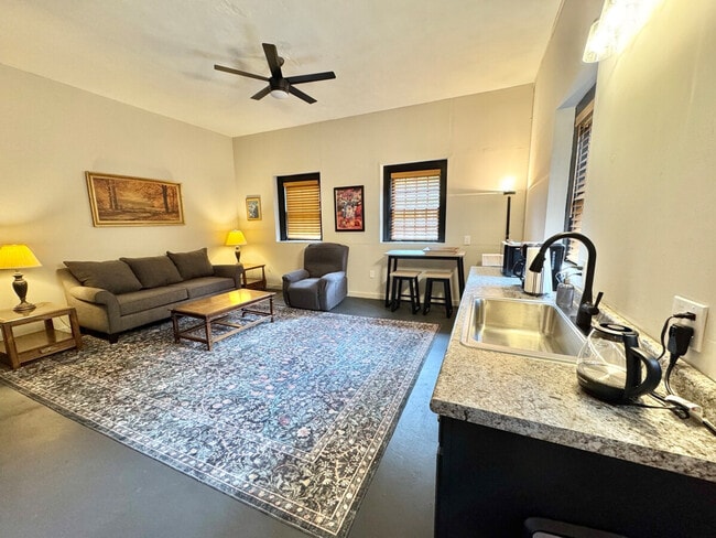 Photo - 2632 Wellington Rd Unit ID1057677P