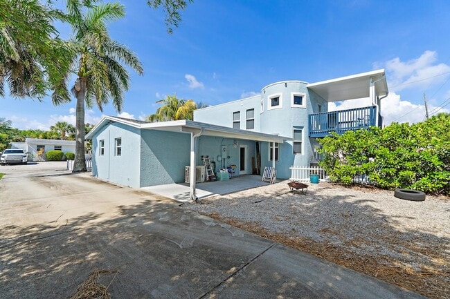 Photo - 1779 Len Dr