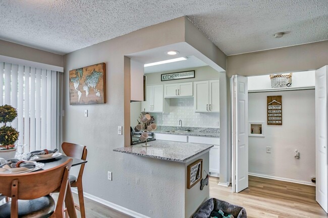 Photo - Cobblestone at Essen - NEW UPGRADES!