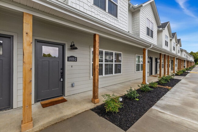 Photo - 1935 S Garland Ave Unit ID1313977P