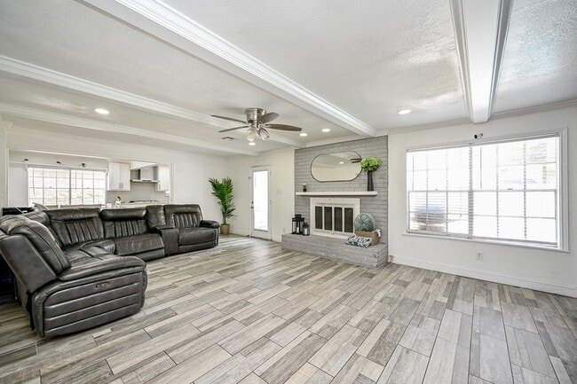 Photo - 5506 Pebble Springs Dr
