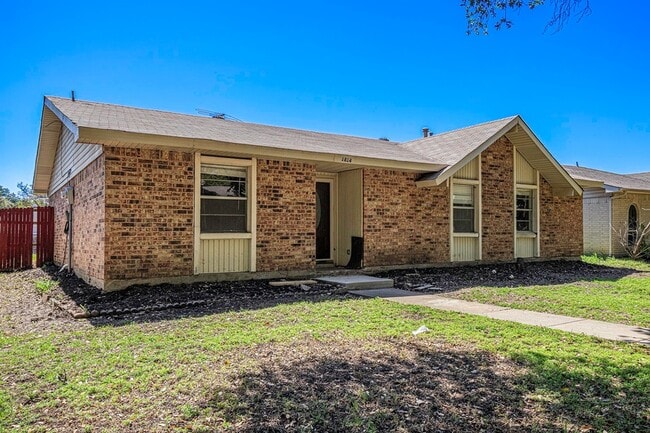 Photo - 1814 Addington Dr