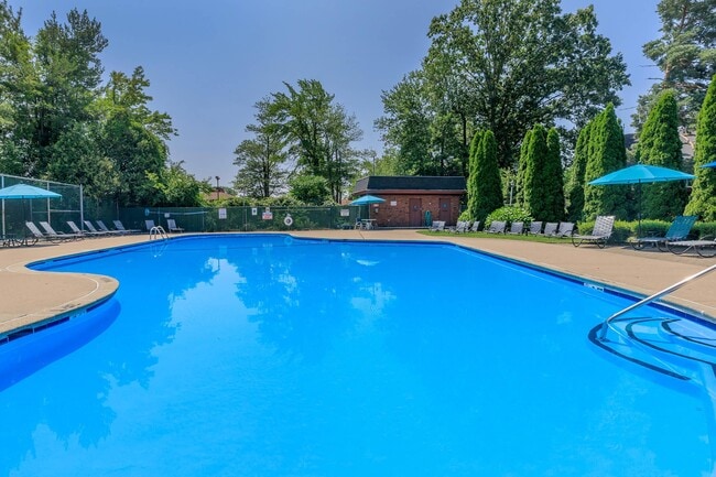 Photo - Woodcliff Estates