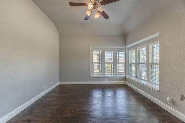 Photo - 1008 Snowbird Dr