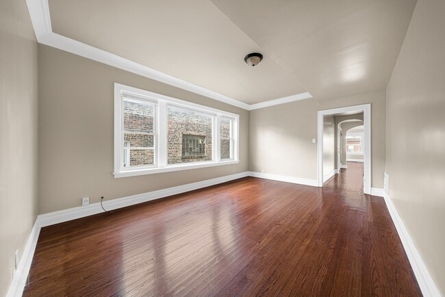 Photo - 7751 S Saginaw Ave Unit 3