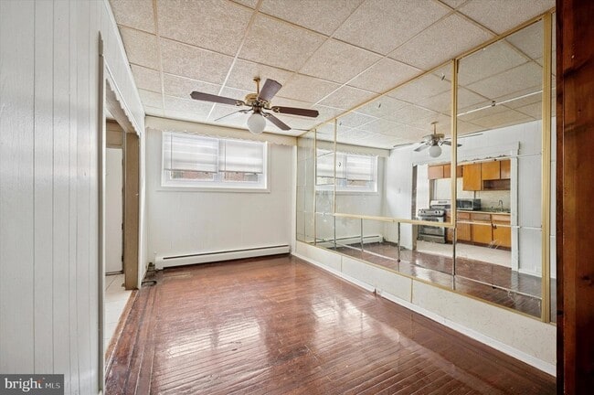 Photo - 5553 Matthews St