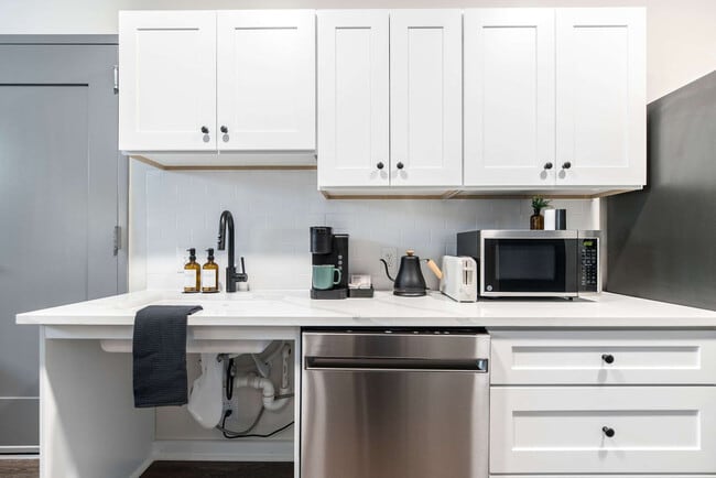 Photo - 520 Martin Luther King Jr Blvd Unit ID1356304P