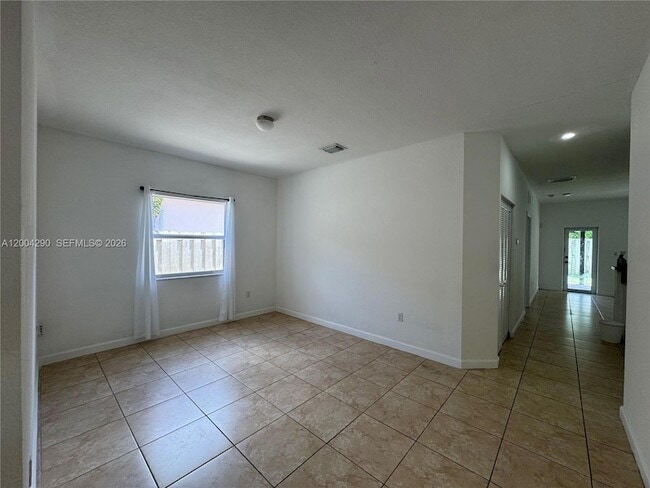 Photo - 2356 NE 3rd Ct