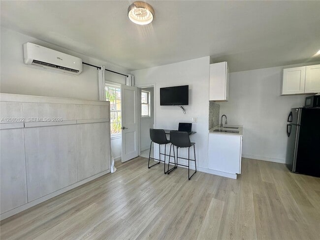 Photo - 415 75th St Unit 2A
