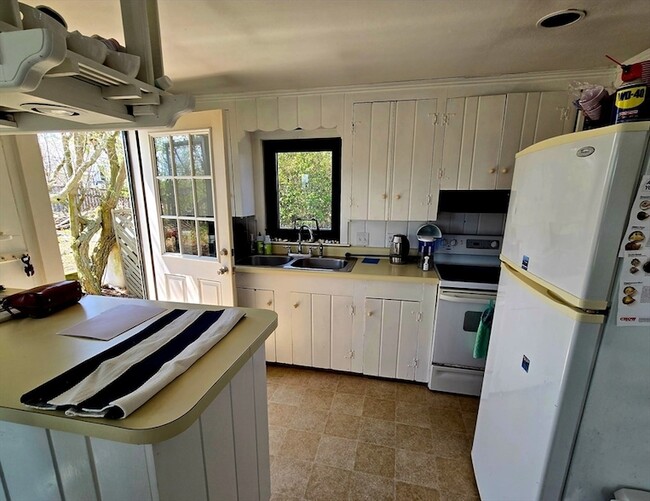 Photo - 24 55th St Unit B