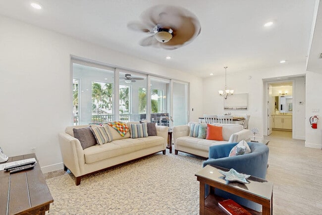 Building Photo - 383 Aruba Cir Unit SI ID1591536P