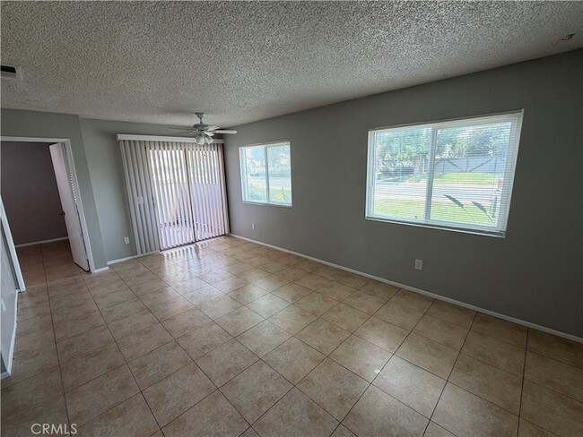 Photo - 3732 Oak Creek Dr Unit E