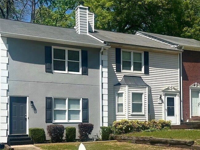 Photo - 1016 Kennesborough Rd NW