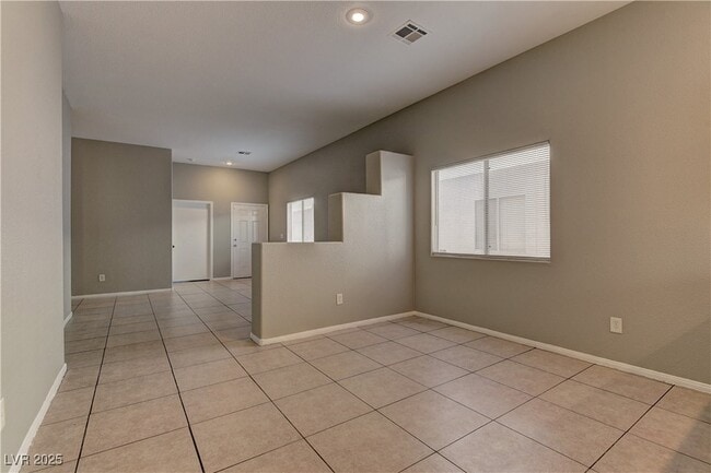 Photo - 1635 Marion Bennet Dr